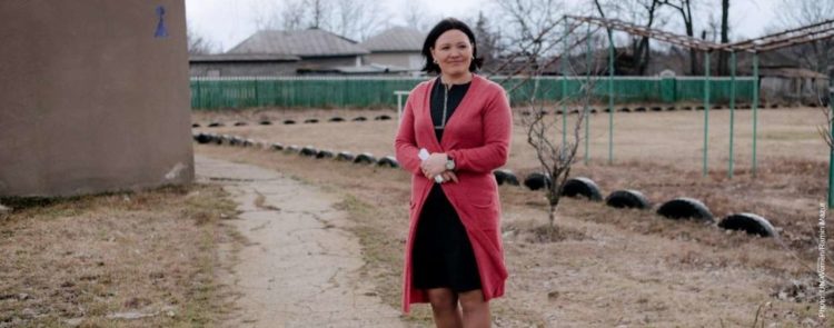 A teacher in Moldova learns to lead, changing her community for the better and inspiring others